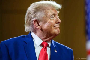 Трамп установил рекорд по числу богатейших чиновников: 57 должностных лиц владеют состоянием свыше $100 млн