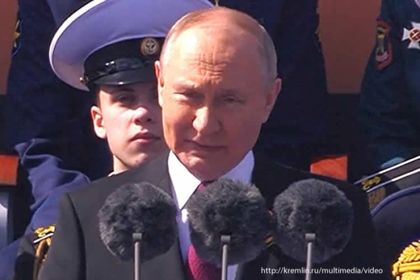 С больной головы на здоровую: Путин обвинил Запад в развязывании войны в Украине