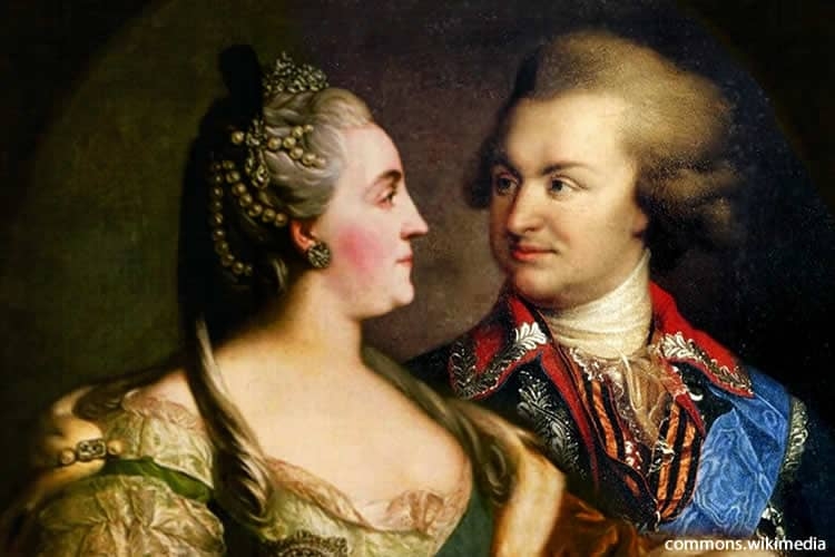 Патриотизм от сапог до сарафанов